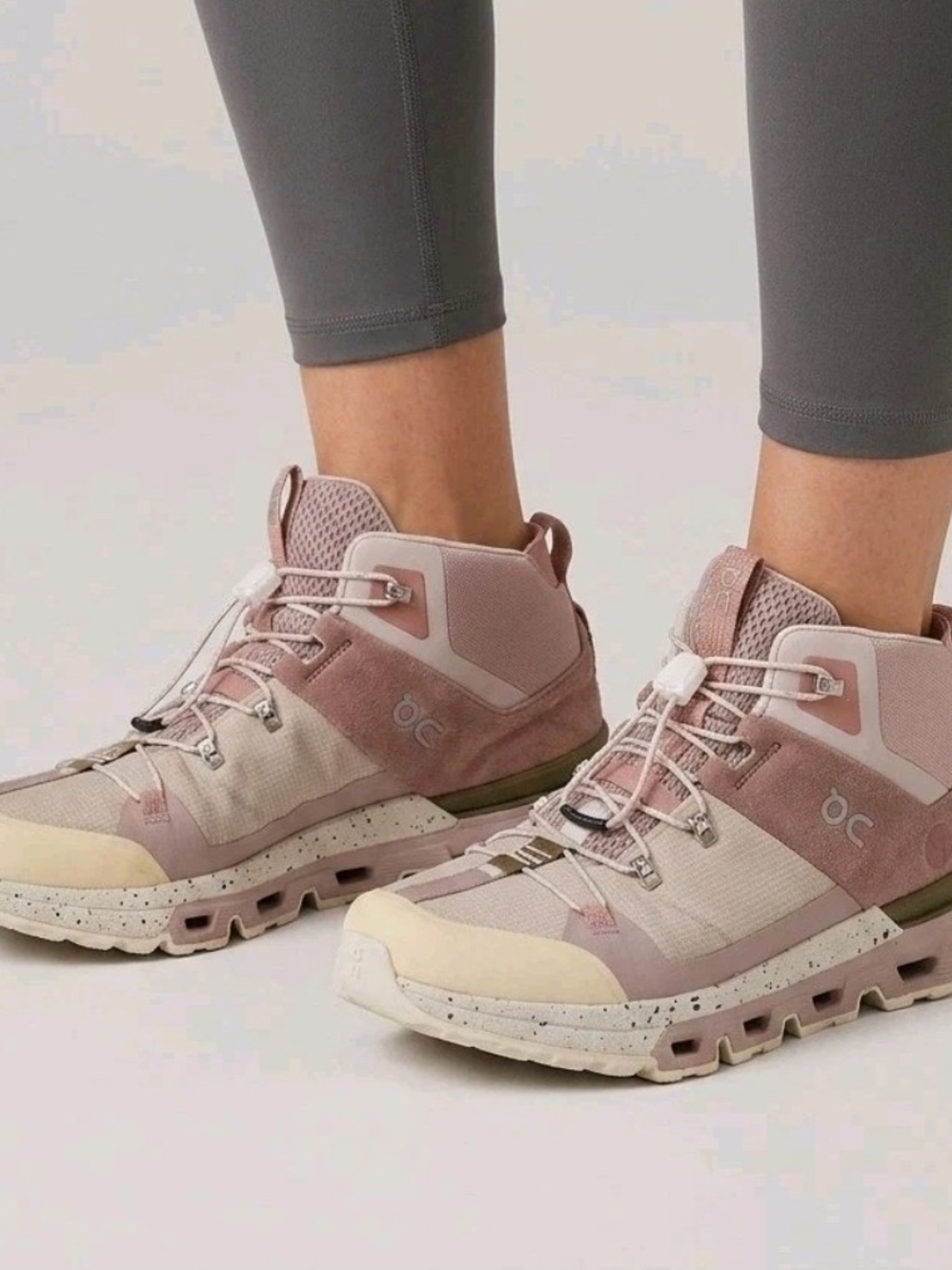 On Cloudtrax Hiking Boot Shoe Sneakers Rose Ivory 53.99054 Women’s
 Size 8